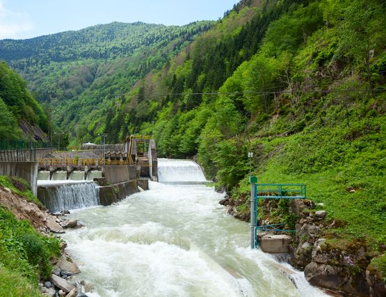 Wasserkraftwerk - ein Beispiel für die Anwendung der Dienstleistung von Thomas Schuecker Automation in ganz Österreich.